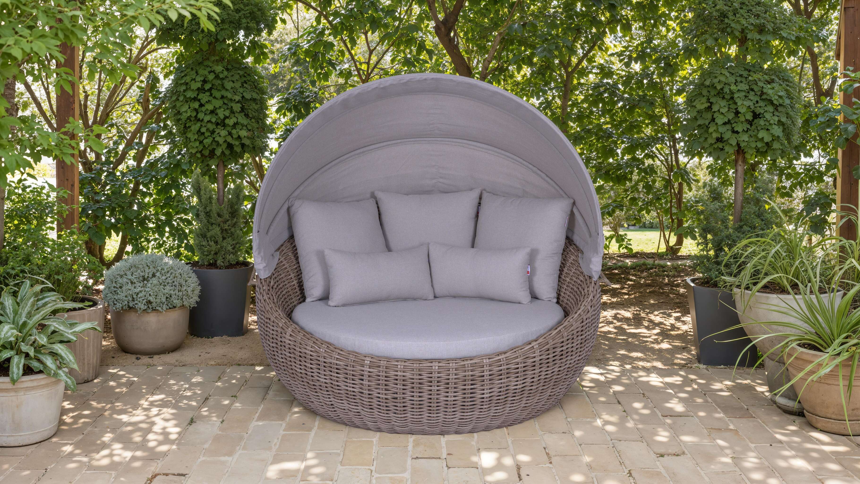 Sonneninsel Marano PE Rattan brown Bezüge beige inkl.Schutzhülle Beige